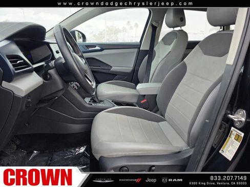 Used 2022 Volkswagen Taos SE image 23