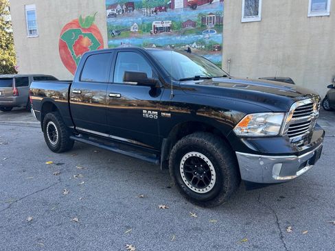 Used 2016 RAM 1500 Big Horn image 3