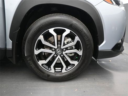 Used 2024 Toyota Corolla Cross SE w/ Moonroof Package image 20