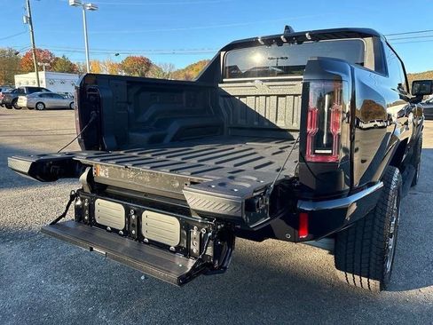 New 2025 GMC Hummer EV 3X image 11