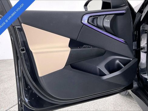 Used 2025 BMW X3 xDrive30i w/ Convenience Package image 23