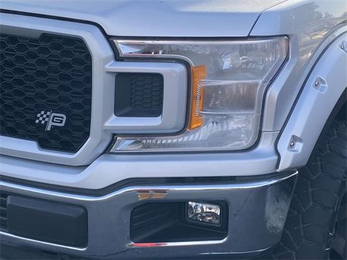 Used 2018 Ford F150 Lariat w/ Trailer Tow Package image 4