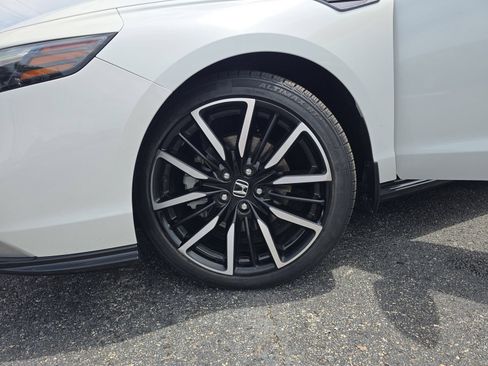 Certified 2023 Honda Accord Touring image 29