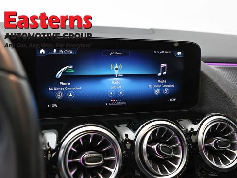 Used 2022 Mercedes-Benz GLA 250 4MATIC w/ Premium Package Lite image 17