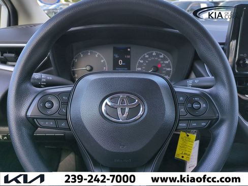 Used 2023 Toyota Corolla LE image 23