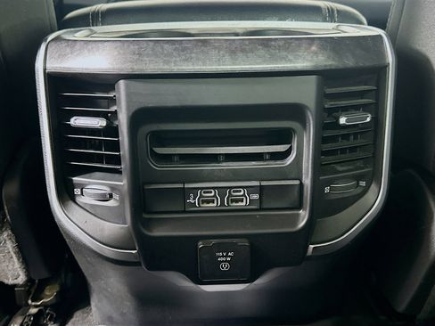Used 2019 RAM 1500 Big Horn AWD/4WD image 27
