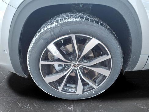 New 2026 Volkswagen Atlas SEL Premium R-Line AWD/4WD image 8