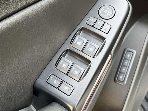 Used 2019 GMC Yukon SLT w/ Open Road Package image 29