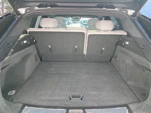 Used 2024 Cadillac Lyriq Luxury image 7