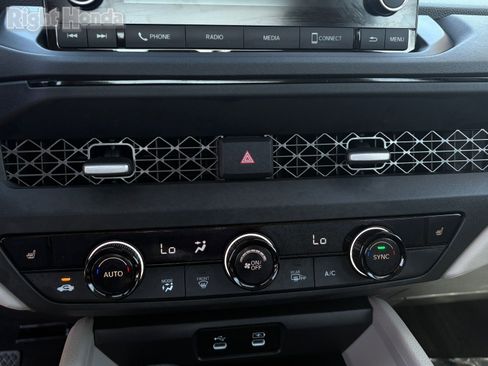 Certified 2025 Honda Accord SE image 18