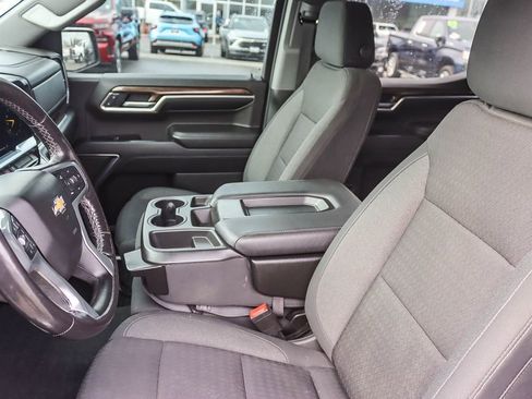 Used 2022 Chevrolet Silverado 1500 LT image 10