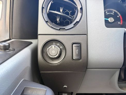 Used 2015 Ford F250 XL w/ Power Equipment Group AWD/4WD image 26