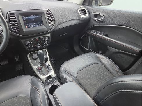 Used 2018 Jeep Compass Latitude w/ Popular Equipment Group AWD/4WD image 12