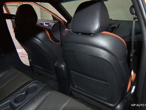 Used 2016 Hyundai Veloster Turbo w/ Option Group 04 image 18