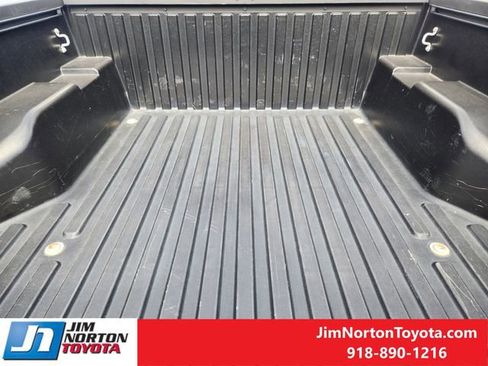 Used 2019 Toyota Tacoma SR5 image 32