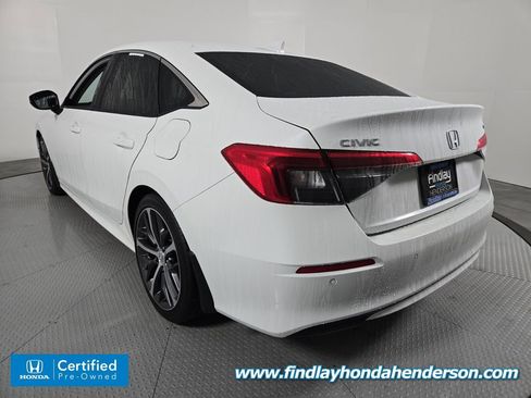 Certified 2022 Honda Civic Touring image 4