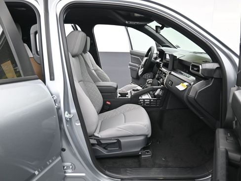 New 2026 Toyota Tacoma SR5 image 13