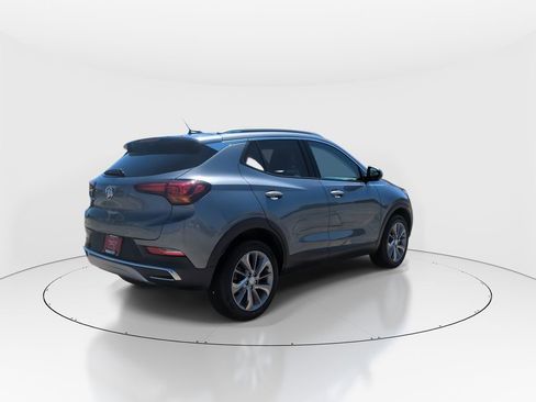 Used 2022 Buick Encore GX Essence w/ Advanced Technology Package AWD/4WD image 8