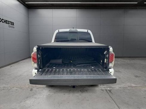 Certified 2022 Toyota Tacoma Limited AWD/4WD image 81