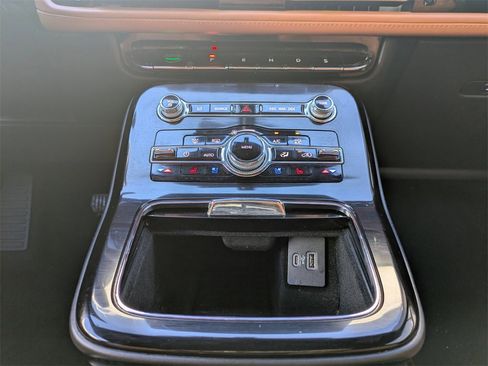 Certified 2022 Lincoln Nautilus Black Label w/ Class II Trailer Tow Package image 20