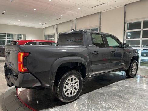 New 2026 Toyota Tacoma SR5 image 8