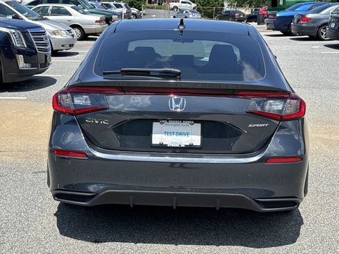 Used 2025 Honda Civic Sport image 5