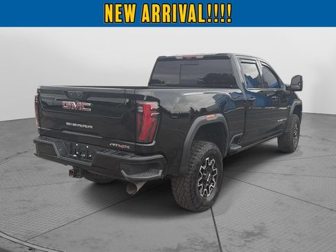 Used 2025 GMC Sierra 2500 AT4X AWD/4WD image 5