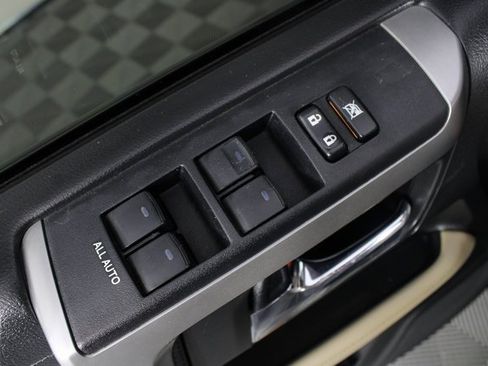 Used 2019 Toyota 4Runner SR5 image 15