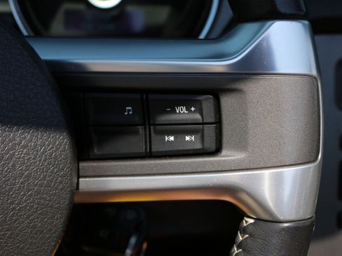 Used 2013 Ford Mustang Convertible RWD image 17