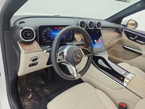 Certified 2026 Mercedes-Benz GLC 300 image 9