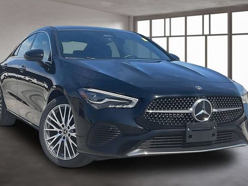 Used 2025 Mercedes-Benz CLA 250 4MATIC image 3