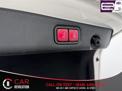 Used 2018 Mercedes-Benz E 300 4MATIC w/ Premium 1 Package image 6