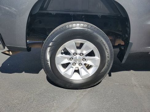 Used 2021 Chevrolet Silverado 1500 LT image 6