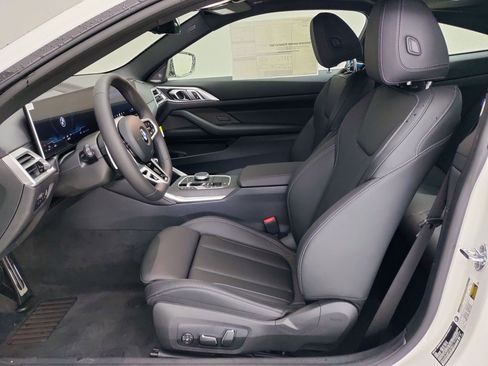 New 2026 BMW 430i Coupe w/ M Sport Package image 3