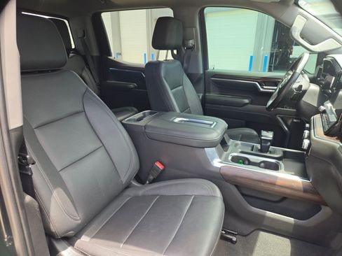 Used 2022 GMC Sierra 1500 SLT AWD/4WD image 24