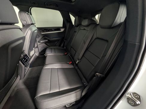 New 2026 Porsche Cayenne S AWD/4WD image 24