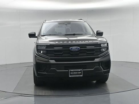 Certified 2025 Ford Expedition Active AWD/4WD image 59