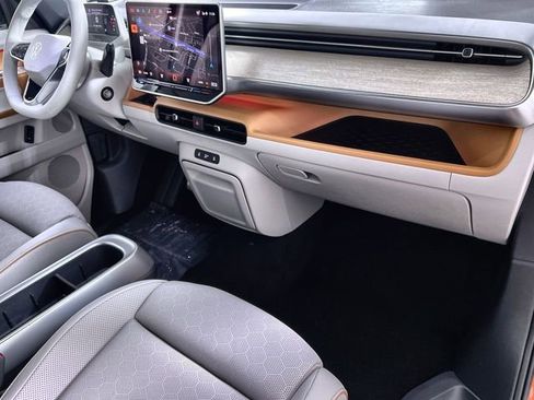 New 2025 Volkswagen ID. Buzz 1st Edition image 31