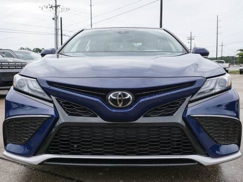 Used 2024 Toyota Camry XSE FWD image 8