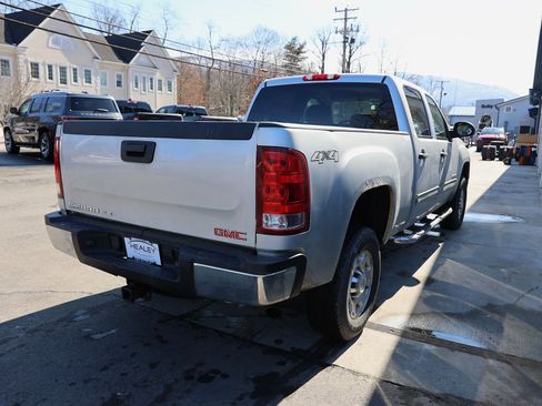 Used 2010 GMC Sierra 2500 SLE w/ Snow Plow Prep Package image 7