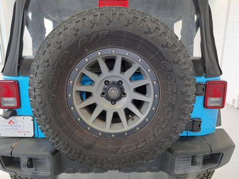 Used 2017 Jeep Wrangler Sport w/ Quick Order Package 23S image 26