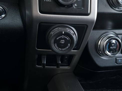 Used 2020 Ford F150 Platinum w/ Equipment Group 701A Luxury image 29