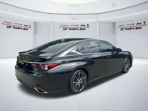 Used 2022 Lexus ES 350 w/ Premium Package FWD image 7