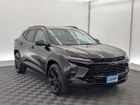 New 2026 Chevrolet Trax ACTIV FWD image 8