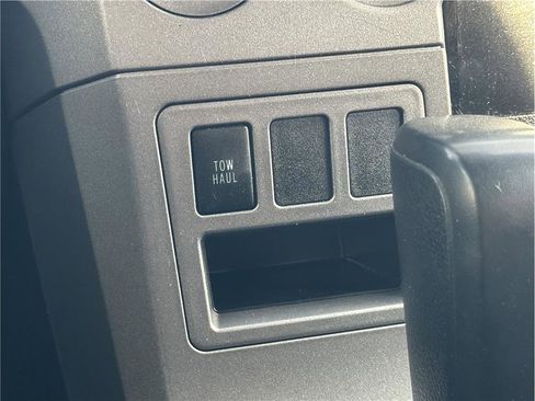 Used 2011 Toyota Tundra 4x4 Double Cab image 23