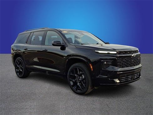 Certified 2024 Chevrolet Traverse RS w/ LPO, Floor Liner Package image 3