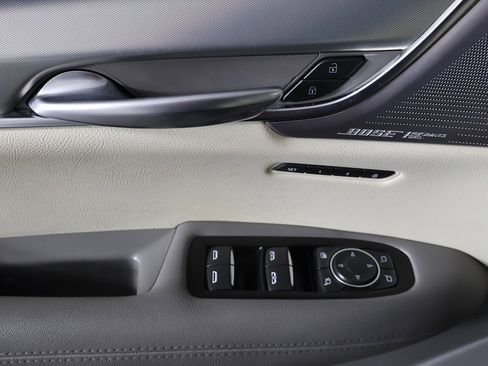 Used 2023 Cadillac XT5 Premium Luxury image 36