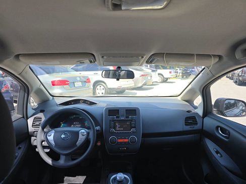 Used 2016 Nissan Leaf S w/ Charger Package FWD image 13