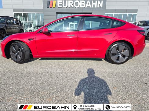 Used 2023 Tesla Model 3 Standard Range RWD image 2