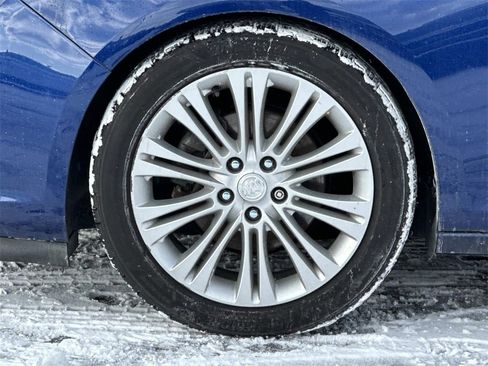 Used 2013 Buick Verano Base image 9